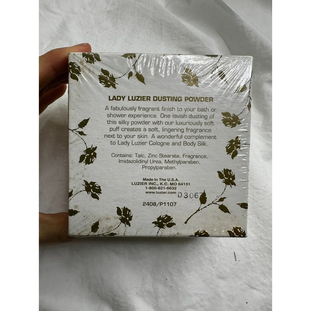 Vintage Lady Luzier Dusting Powder Sealed Boxed 4 oz AS IS